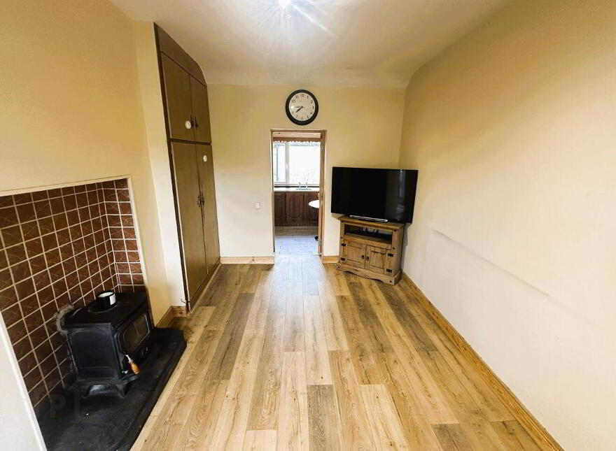Mountkeeffe, Newmarket, Tullylease, P51Y2C0