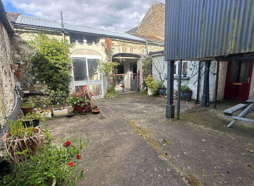 Egmont Place, Kanturk, P51V8C3