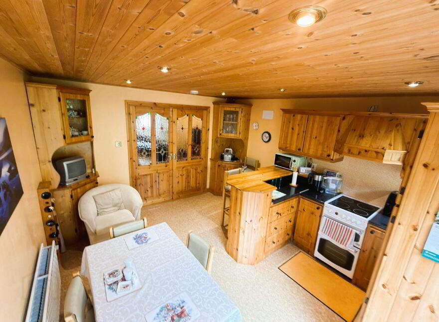 Island Road, Newmarket, P51K2R0