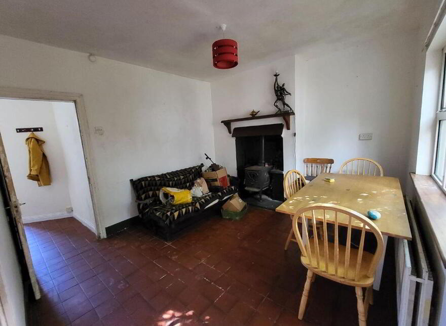 Bridge Street, Scarriff, V94XY2Y