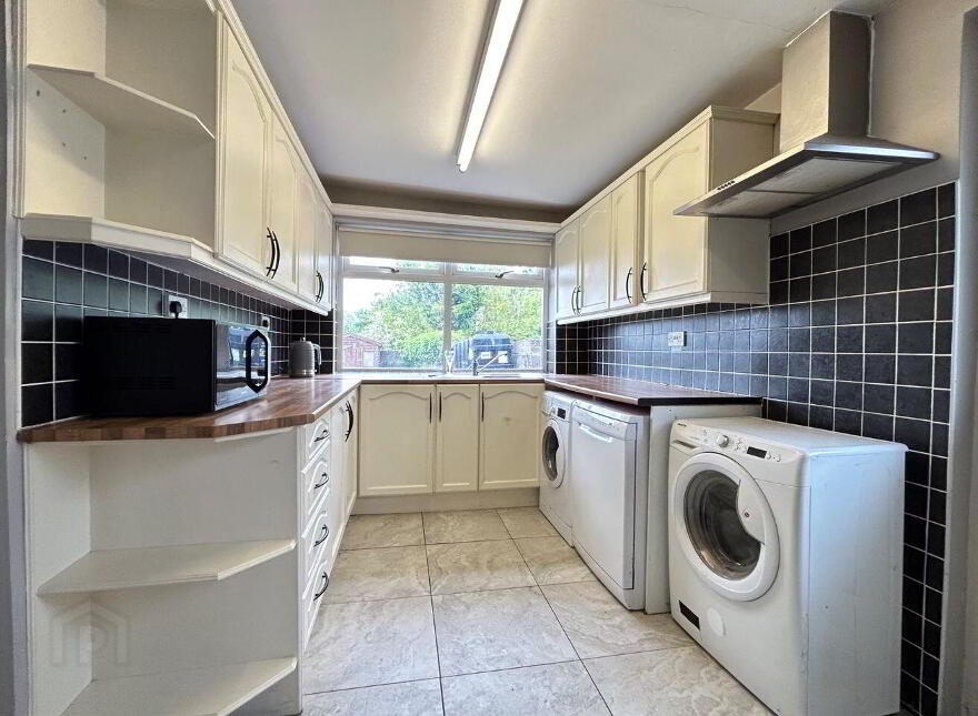 12 Curragh Park, Tuam, H54K718