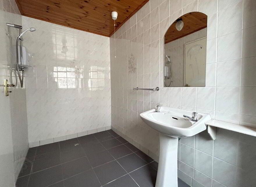 12 Curragh Park, Tuam, H54K718