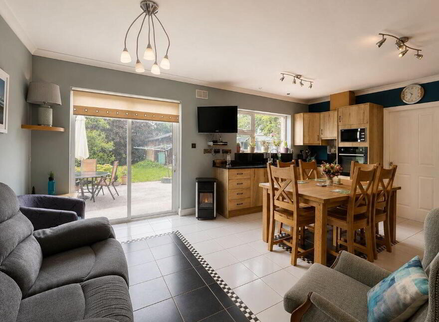 "Tawnagh House", Tawnagh West, Tirneevin, Gort, H91X2PE