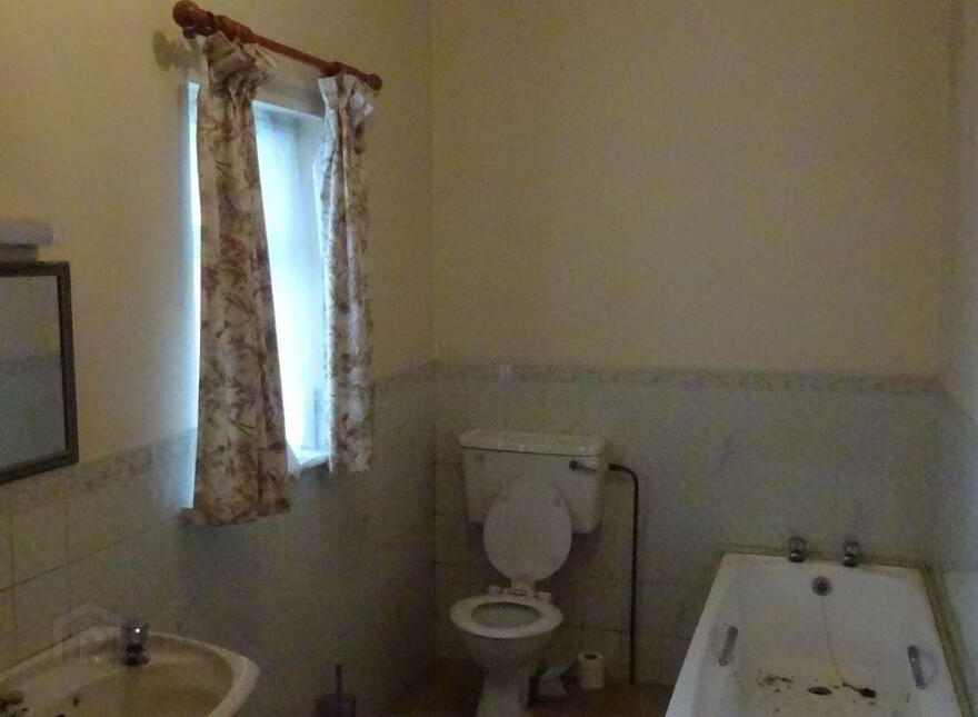 Carrowroe West, Brownsgrove, Tuam, H54X983