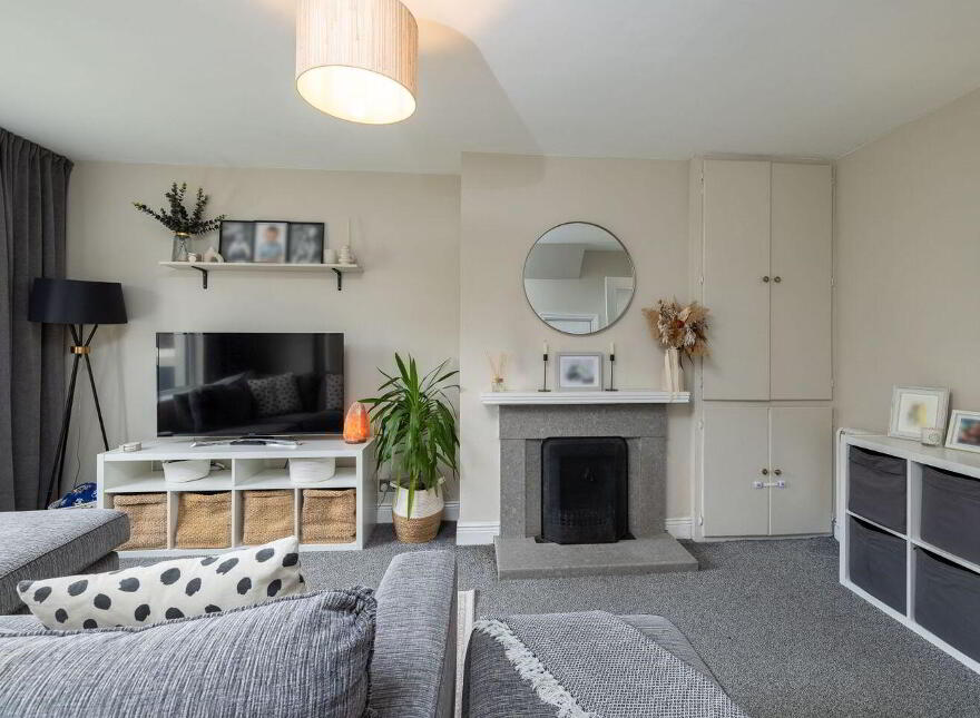 56 Jkl Place, New Ross, Y34ND25