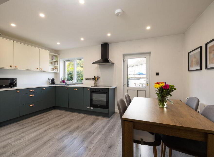 56 Jkl Place, New Ross, Y34ND25