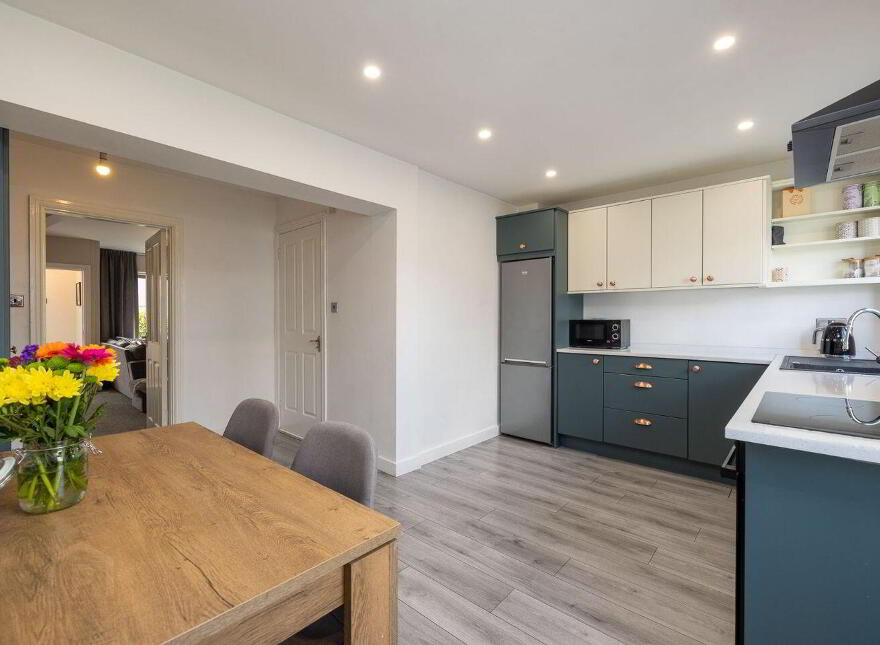 56 Jkl Place, New Ross, Y34ND25