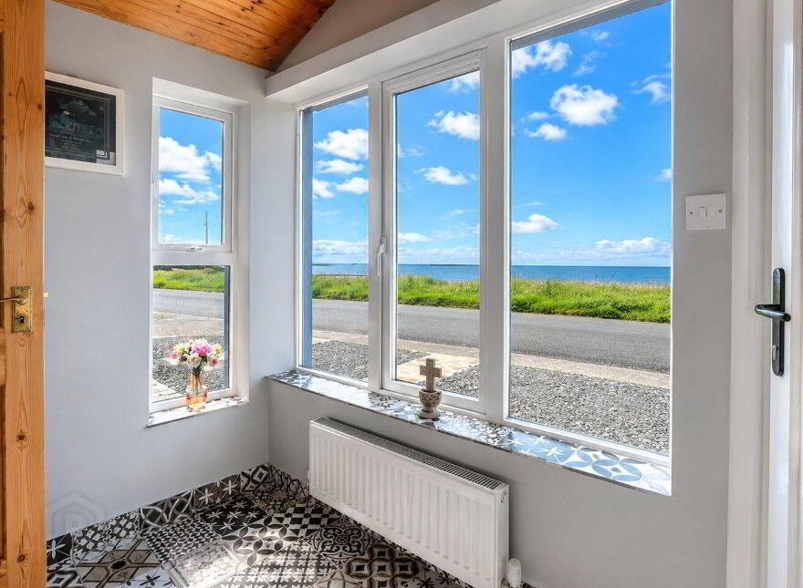 Seafield, Quilty, V95N1W9