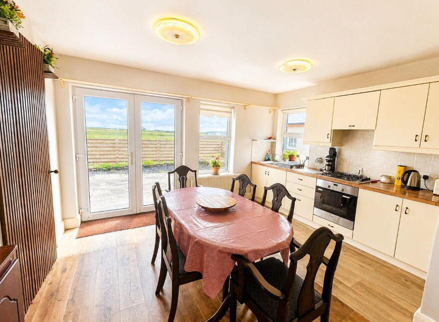 Seafield, Quilty, V95N1W9