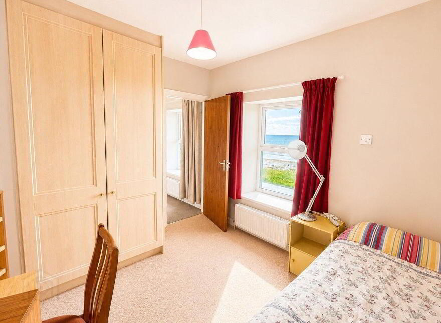 Seafield, Quilty, V95N1W9