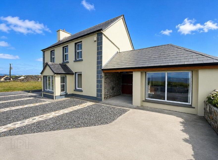 Seafield, Quilty, V95N1W9