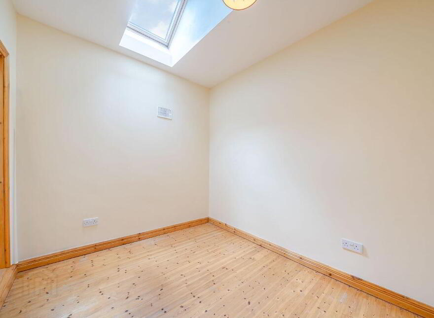 2 Providence Road, Foxford, F26V218