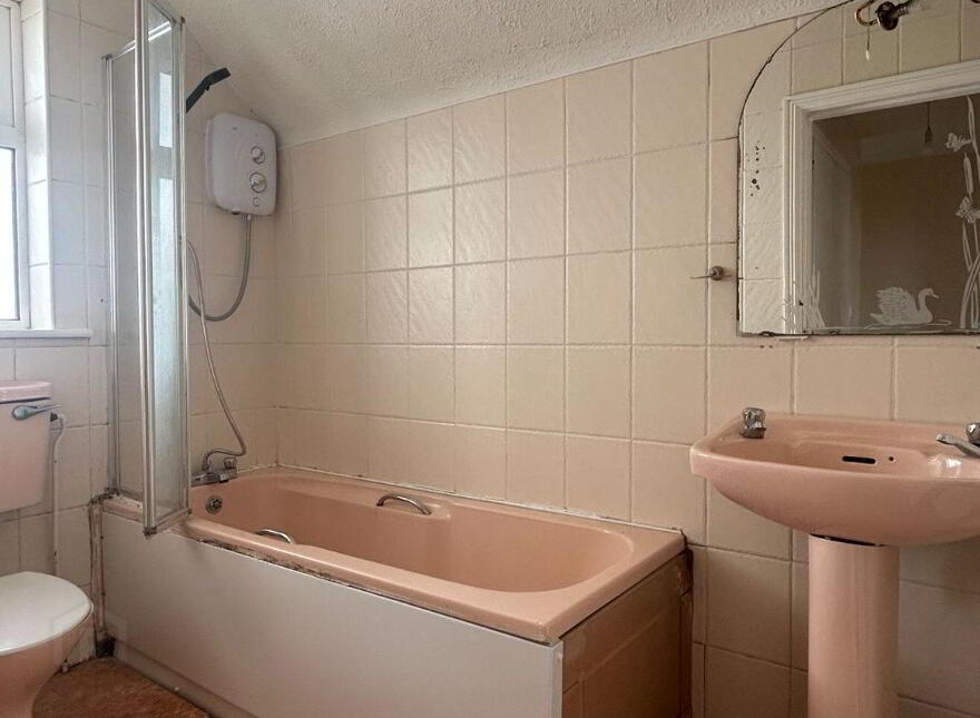 24 Viewpoint, Pound Road, Castlebar, F23DC89