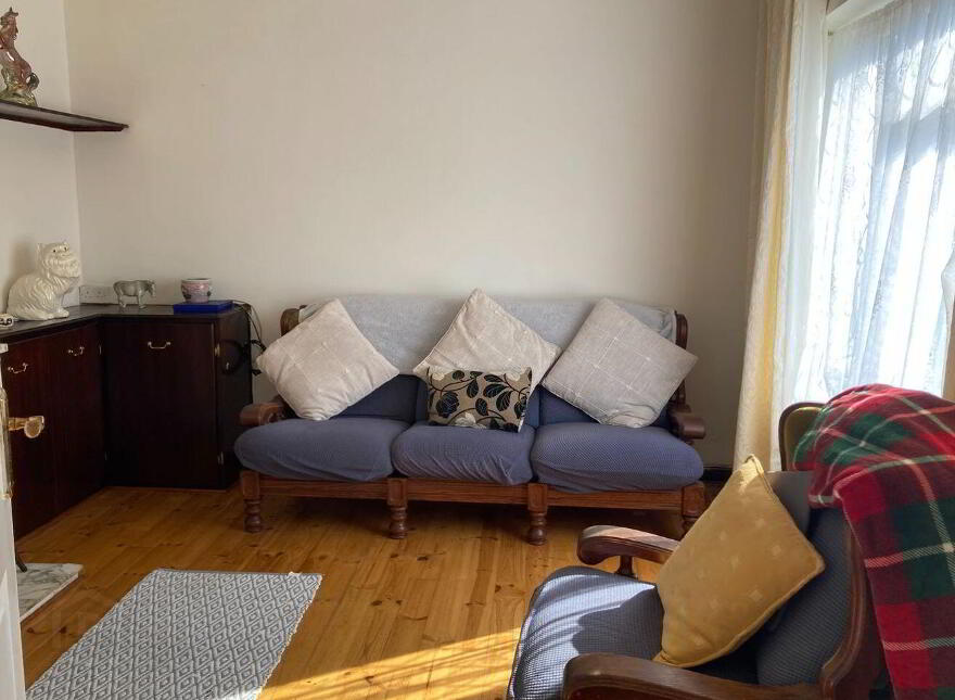 "Dromore", Cabra Road, Ballycurrane, Thurles, E41D370