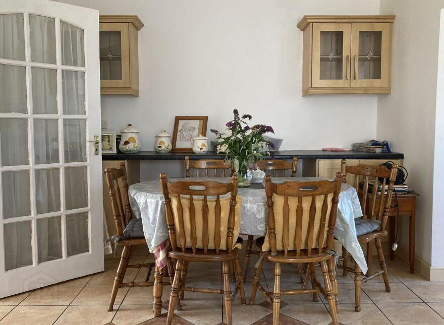 "Dromore", Cabra Road, Ballycurrane, Thurles, E41D370