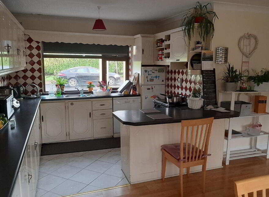 Bellacagher Lodge, Bellacagher, Ballintubber, F45XE84