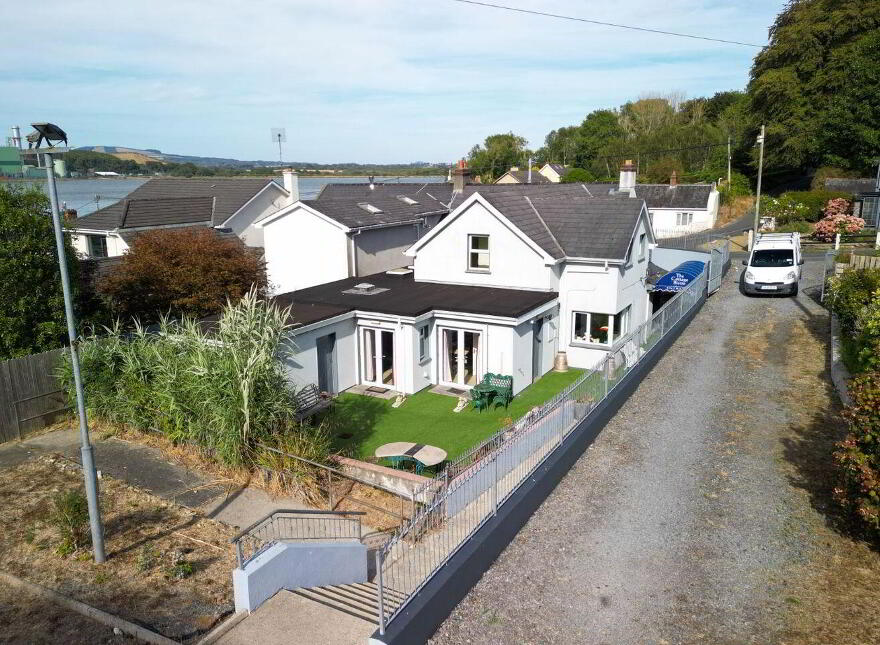 Marieville, The Village, Cheekpoint, Cheekpoint, X91H127