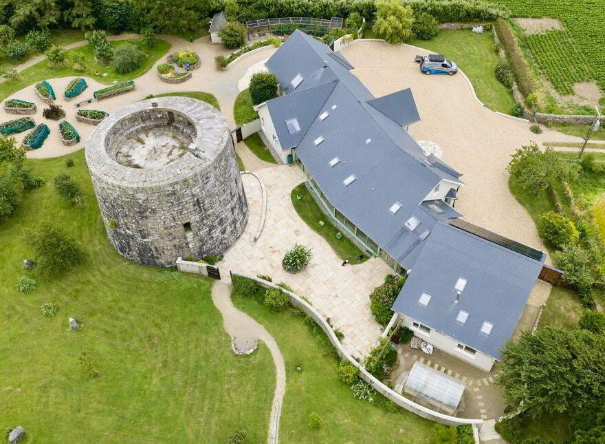 Suaimhneas, Church Road, Duncannon, Y34AE13