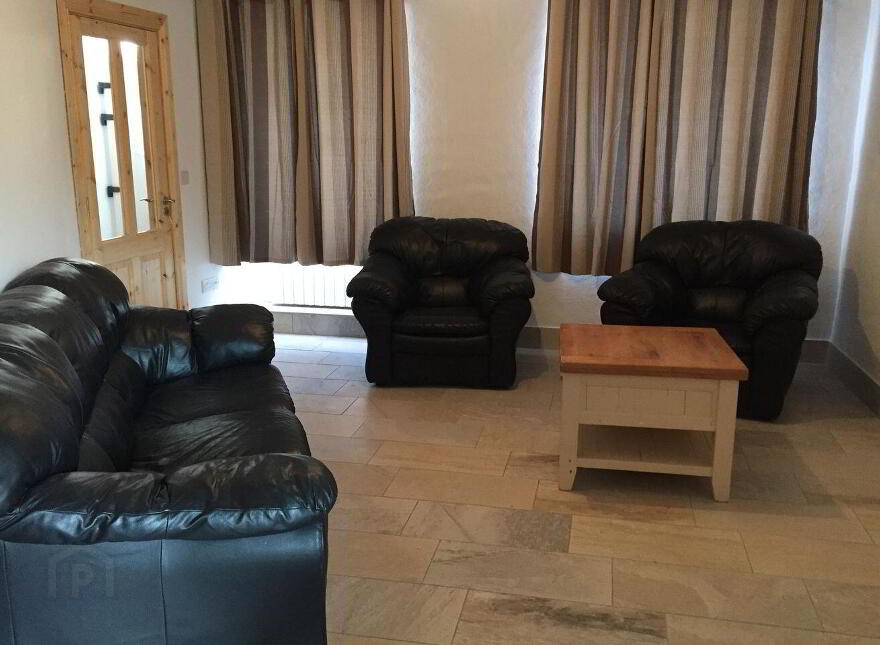 Corner House, Market Street, Bantry, P75X394