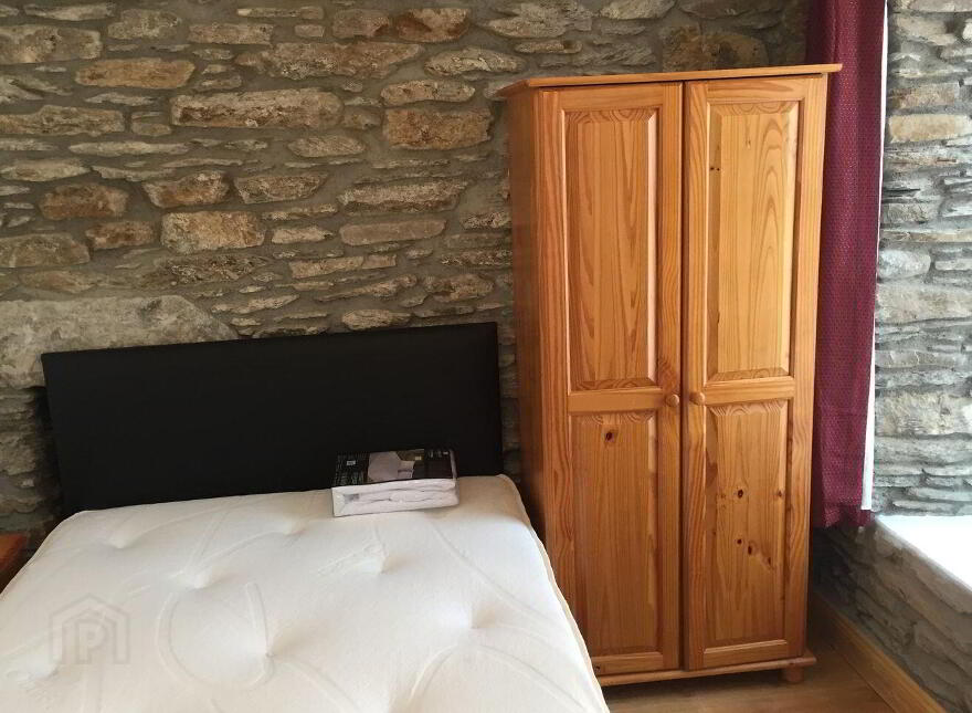 Corner House, Market Street, Bantry, P75X394