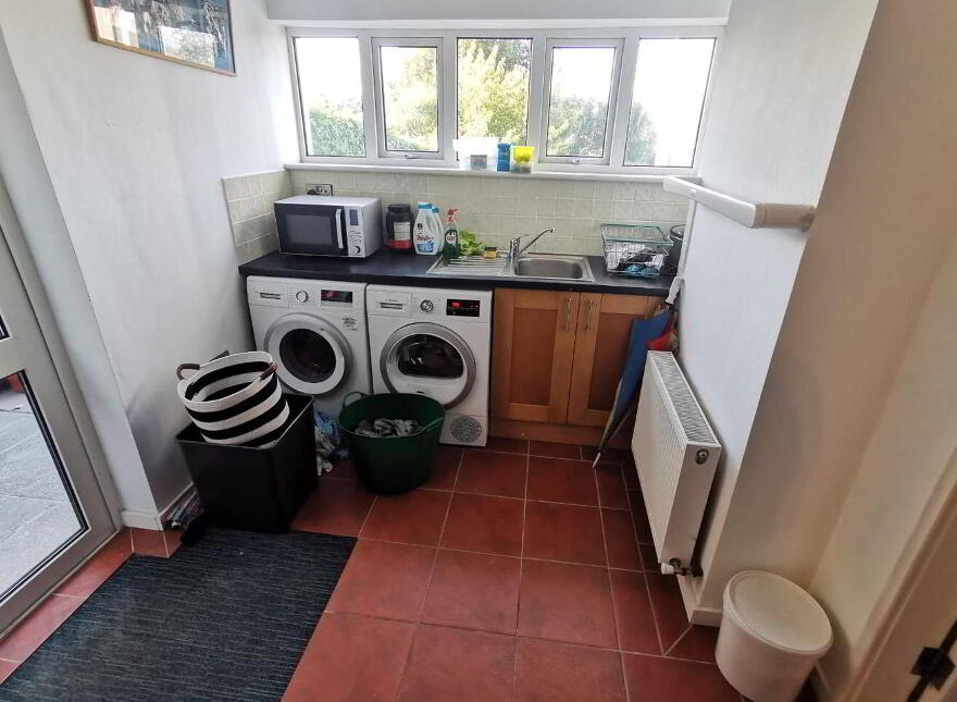 Luí Na Greíne, Ardnageehy Beg, Bantry, P75FK16