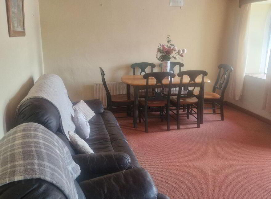 Church Road, Durrus, P75P406