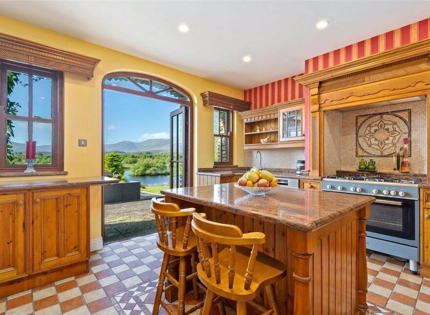Swan House, Dromore Old, Templenoe, Templenoe, V93KT72