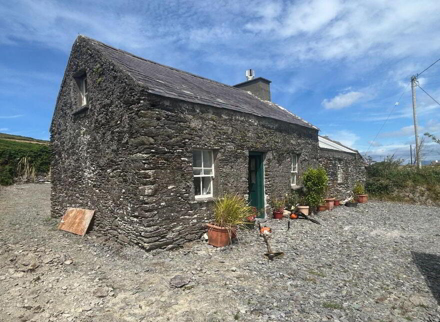 Tinnies Upper, Valentia Island, V23TC78