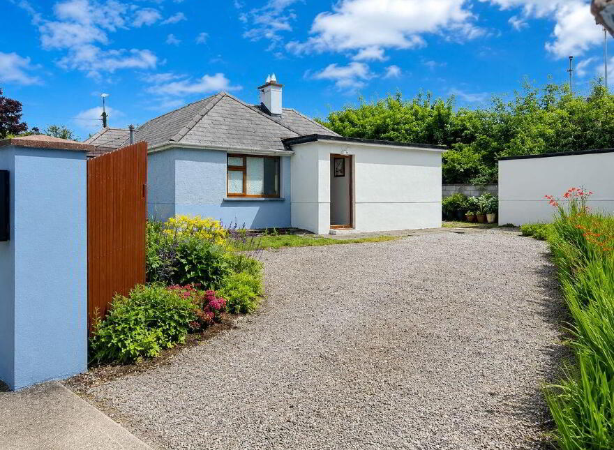 Lillyput, Ballymahon Road, Athlone, N37FY82