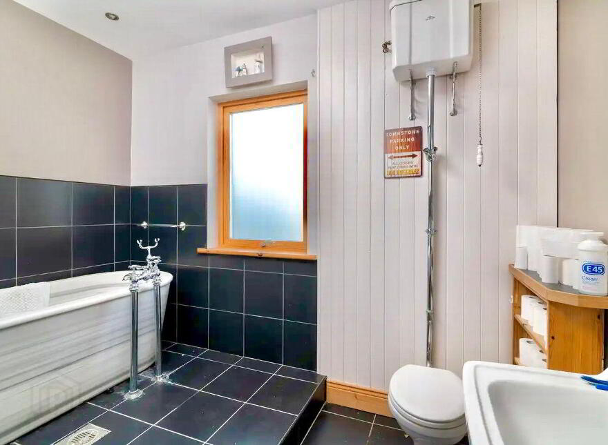 Coosan Cottage, Creaghduff, Coosan, Athlone, N37NY01