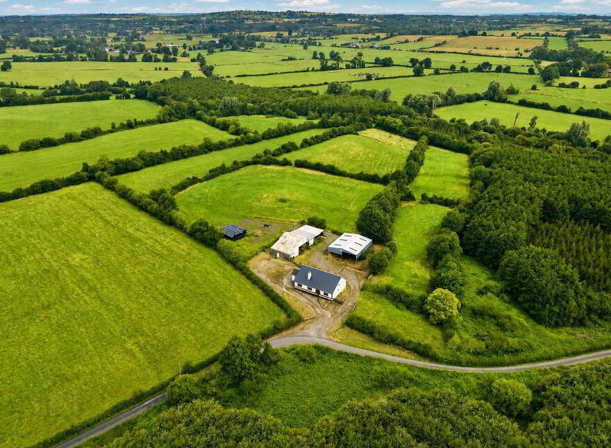 Tinamuck West, Moate, Clara, N37HY84