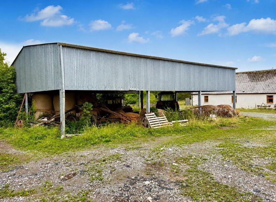 Tinamuck West, Moate, Clara, N37HY84