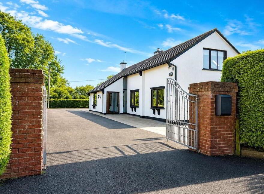 Coolvuck, Ballykeeran, Athlone, N37Y003