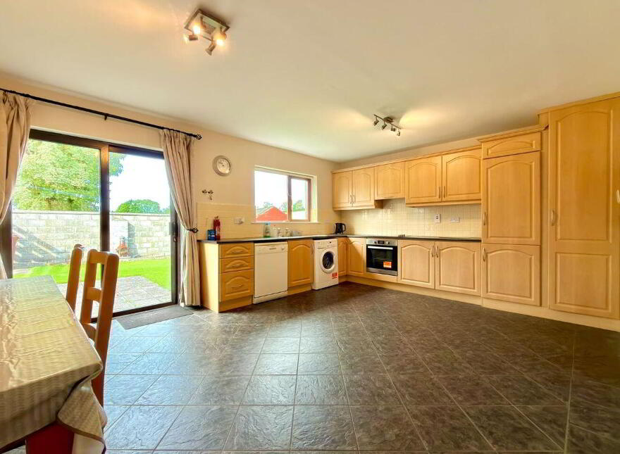 8 Abbeygarth, Baylough, Athlone, N37C3N2