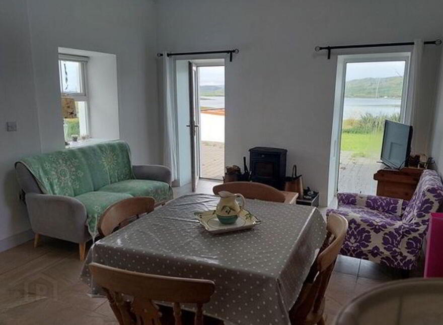 Mweewillin, Currane, Achill, F28K688