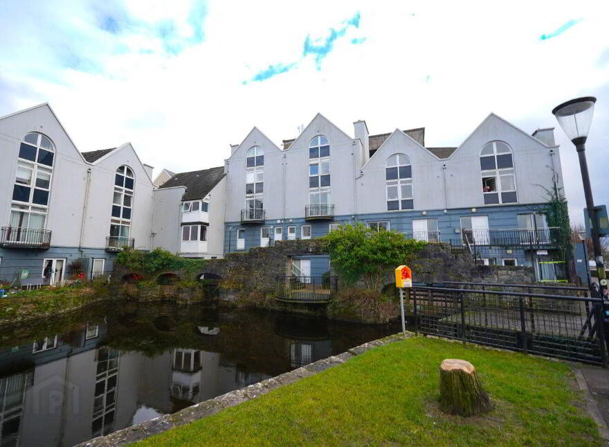 36 The Waterfront, Bridge Street, Galway City Centre, H91WC90