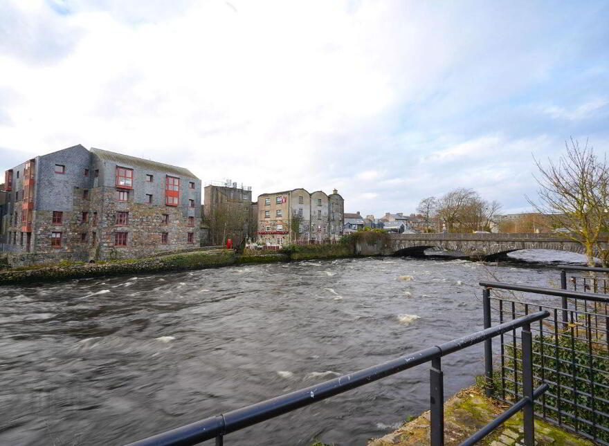 36 The Waterfront, Bridge Street, Galway City Centre, H91WC90