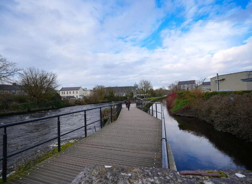 36 The Waterfront, Bridge Street, Galway City Centre, H91WC90