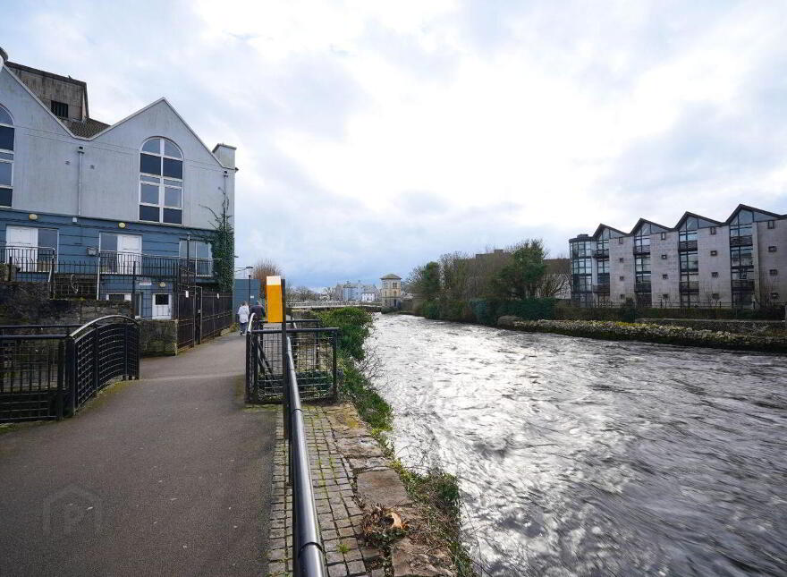 36 The Waterfront, Bridge Street, Galway City Centre, H91WC90
