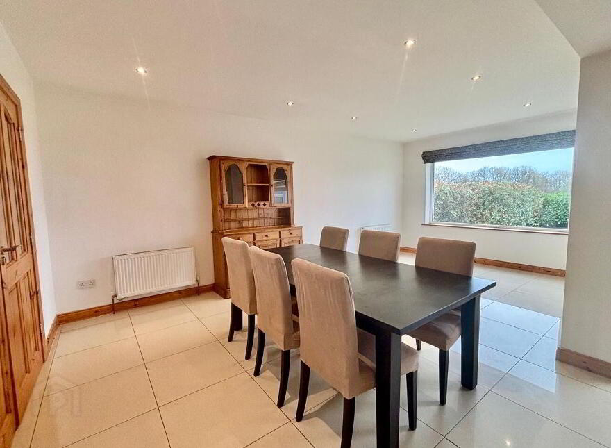19 The Meadows, Mountbellew, H53Y221