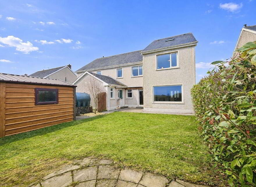 19 The Meadows, Mountbellew, H53Y221