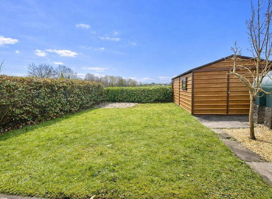 19 The Meadows, Mountbellew, H53Y221
