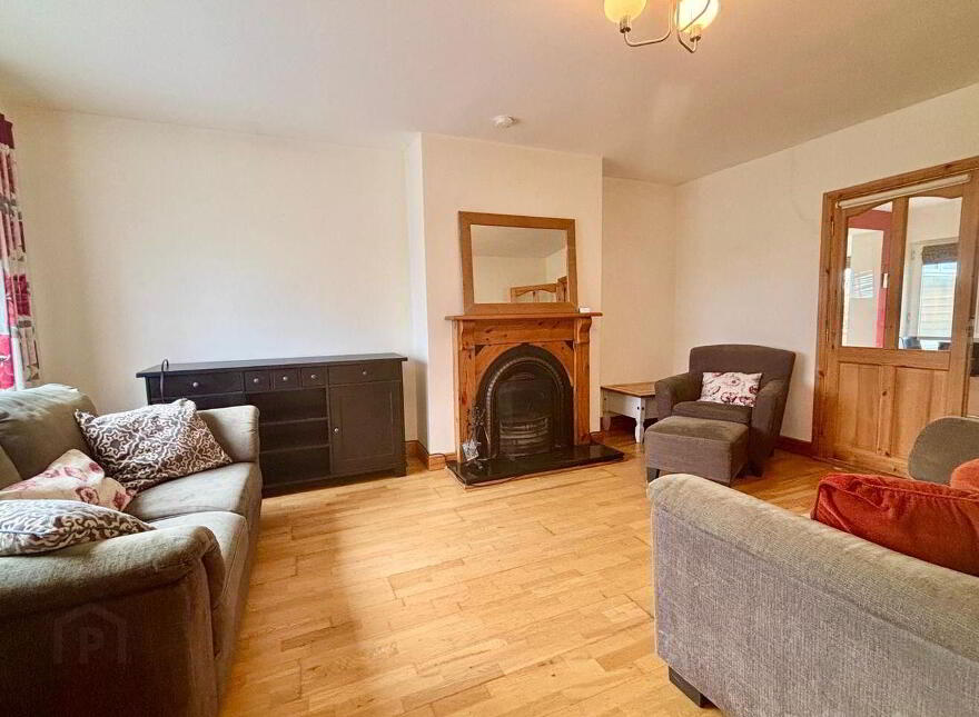 19 The Meadows, Mountbellew, H53Y221