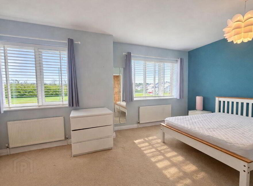 19 The Meadows, Mountbellew, H53Y221