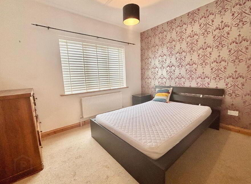 19 The Meadows, Mountbellew, H53Y221