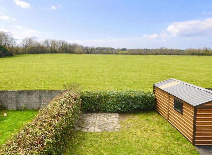 19 The Meadows, Mountbellew, H53Y221