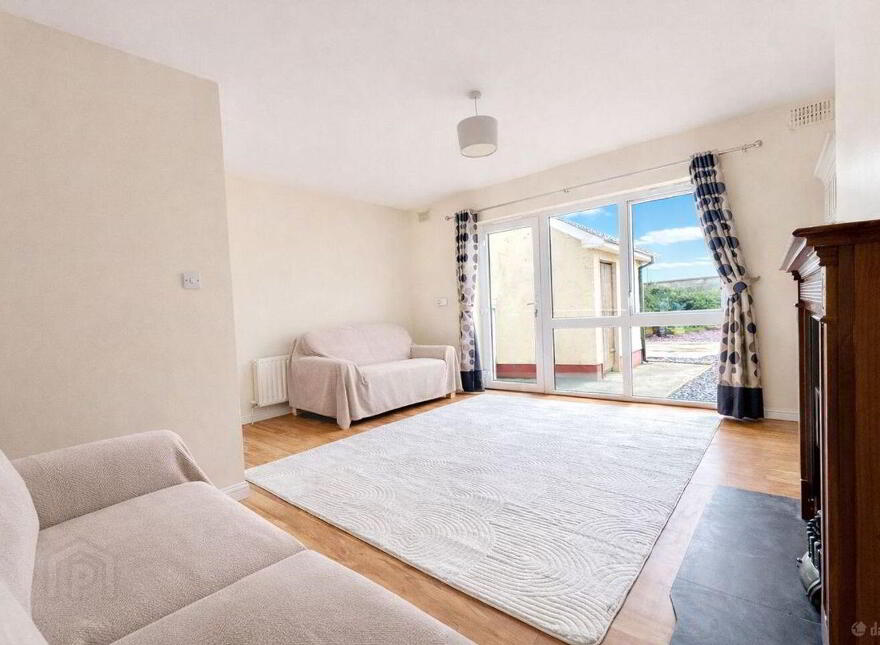 31 Palace Fields, Tuam, H54F821