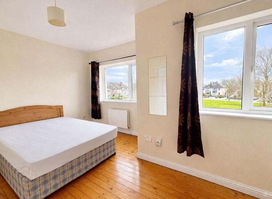 31 Palace Fields, Tuam, H54F821