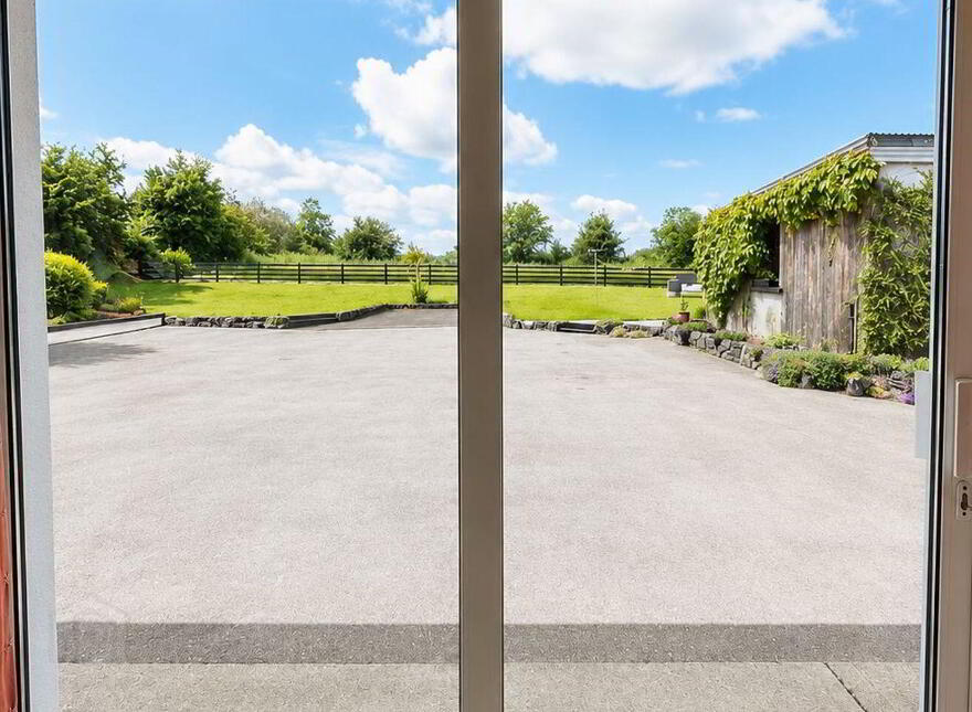 Knockavanny, Birmingham Road, Tuam, H54CH63
