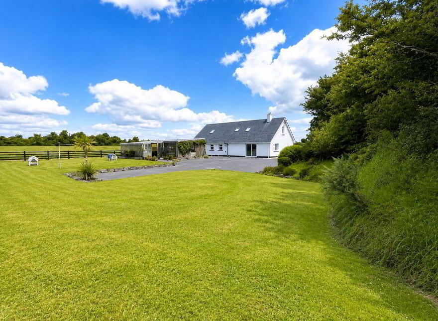 Knockavanny, Birmingham Road, Tuam, H54CH63